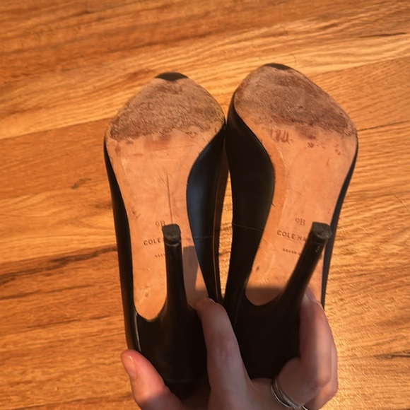 Cole Haan Grand OS Black Leather Heels Size 9 - Picture 4 of 5